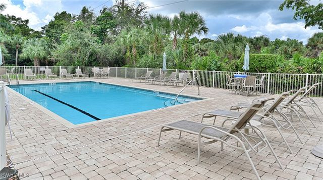1310 Park Lake DR 31R, Naples, FL 34110