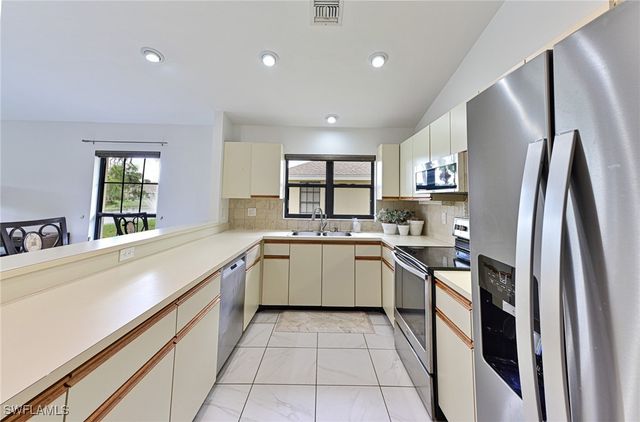 1310 Park Lake DR 31R, Naples, FL 34110