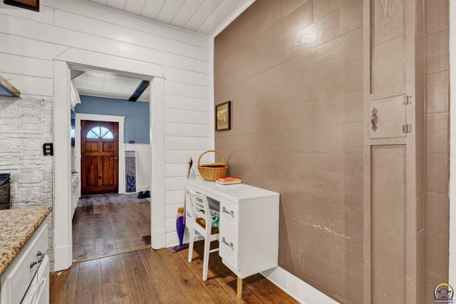 413 SW Fillmore ST, Topeka, KS 66606