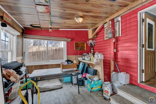 413 SW Fillmore ST, Topeka, KS 66606