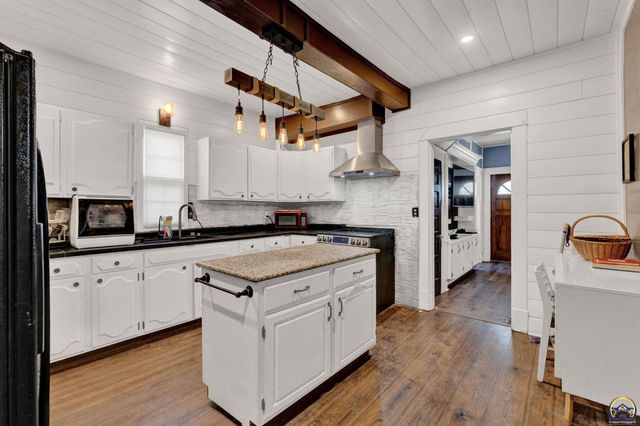 413 SW Fillmore ST, Topeka, KS 66606