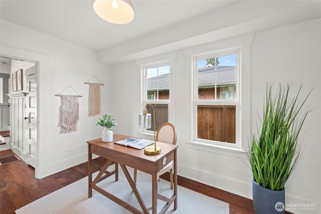 6321 S Park Avenue, Tacoma, WA 98408