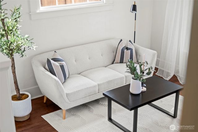 6321 S Park Avenue, Tacoma, WA 98408