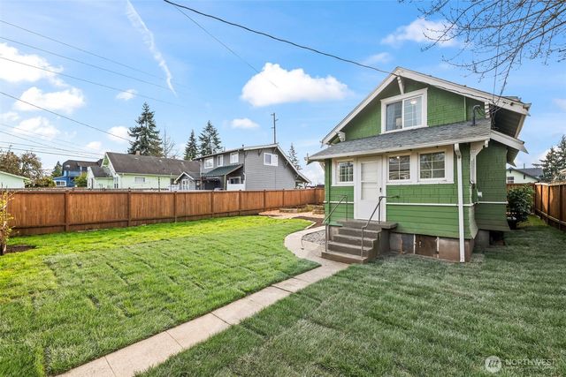 6321 S Park Avenue, Tacoma, WA 98408