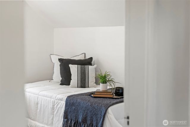 6321 S Park Avenue, Tacoma, WA 98408