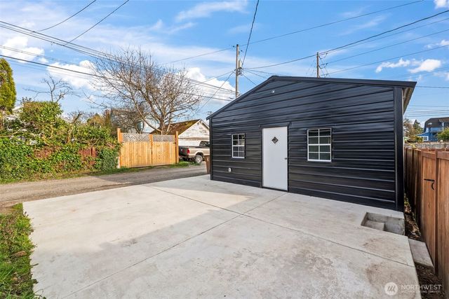 6321 S Park Avenue, Tacoma, WA 98408