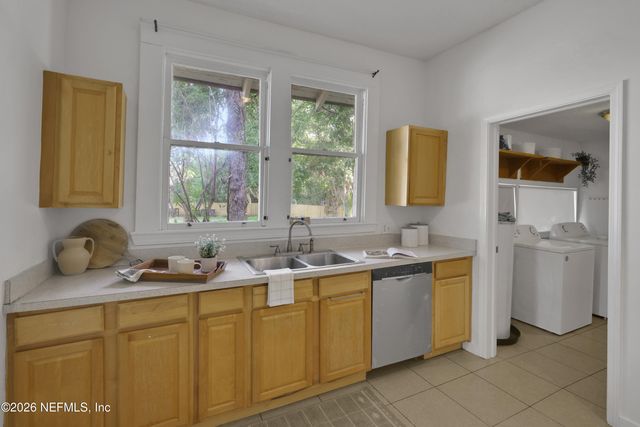 729 KING Street, Jacksonville, FL 32204