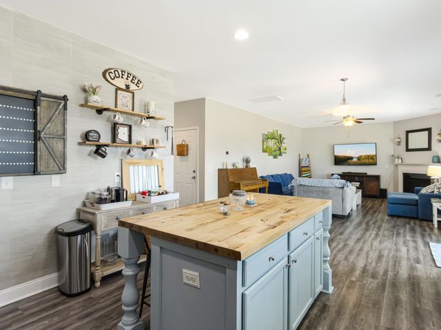 490 Whispering Breeze Lane, Summerville, SC 29486