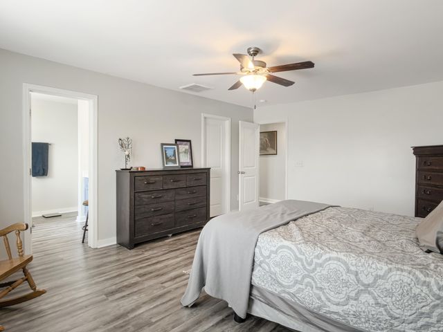 490 Whispering Breeze Lane, Summerville, SC 29486