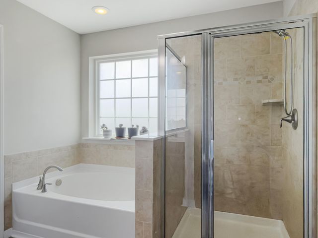 490 Whispering Breeze Lane, Summerville, SC 29486