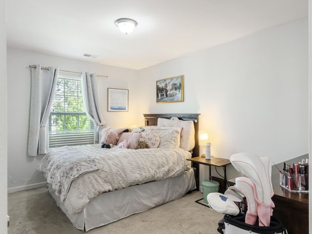 490 Whispering Breeze Lane, Summerville, SC 29486