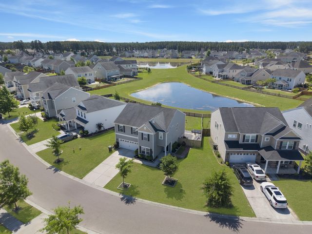 490 Whispering Breeze Lane, Summerville, SC 29486