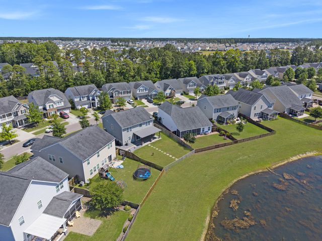 490 Whispering Breeze Lane, Summerville, SC 29486