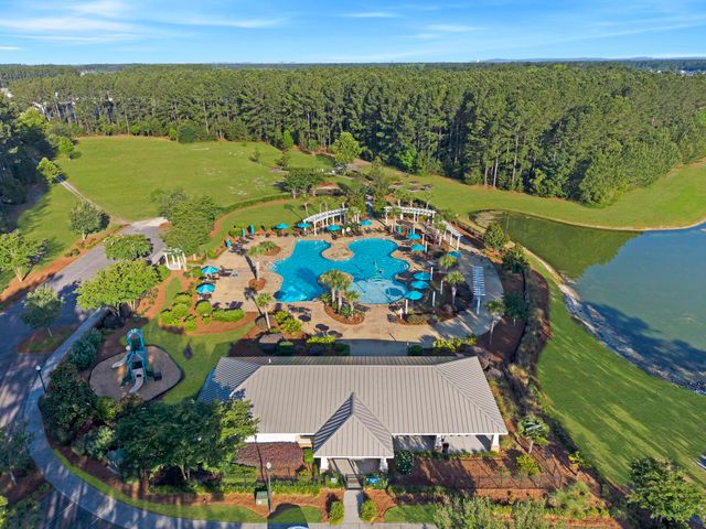 490 Whispering Breeze Lane, Summerville, SC 29486