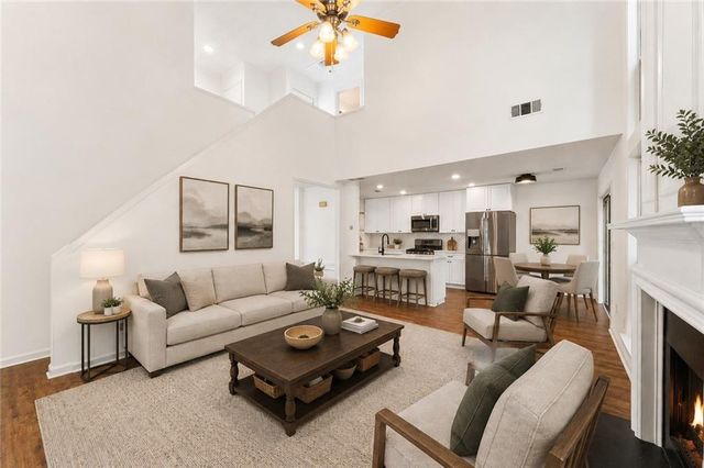 621 Lullingstone Drive SE, Marietta, GA 30067