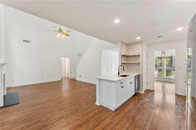 621 Lullingstone Drive SE, Marietta, GA 30067