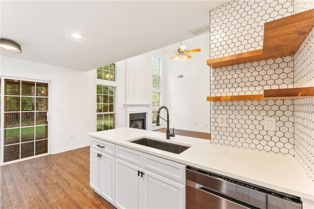 621 Lullingstone Drive SE, Marietta, GA 30067