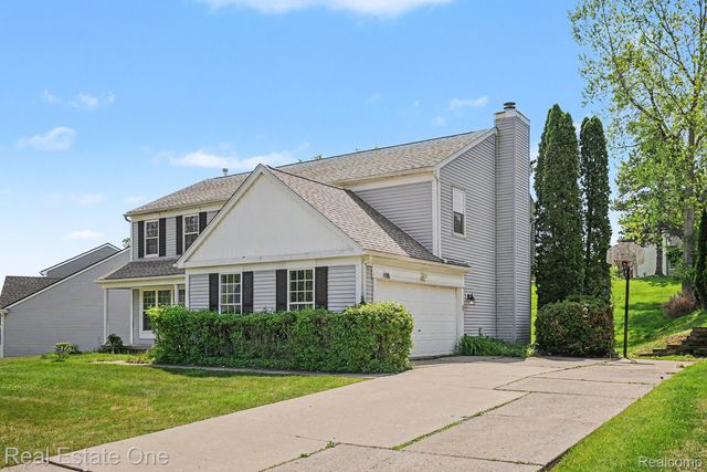 1797 Poppleton Drive, West Bloomfield Charter Township, MI 48324