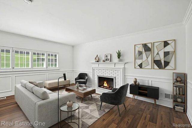 1797 Poppleton Drive, West Bloomfield Charter Township, MI 48324