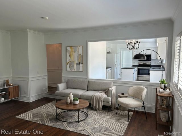 1797 Poppleton Drive, West Bloomfield Charter Township, MI 48324