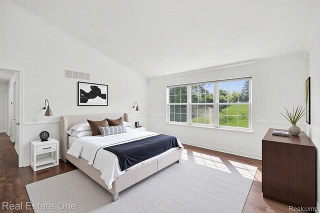 1797 Poppleton Drive, West Bloomfield Charter Township, MI 48324