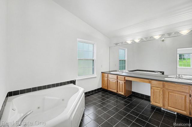 1797 Poppleton Drive, West Bloomfield Charter Township, MI 48324