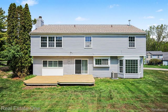 1797 Poppleton Drive, West Bloomfield Charter Township, MI 48324
