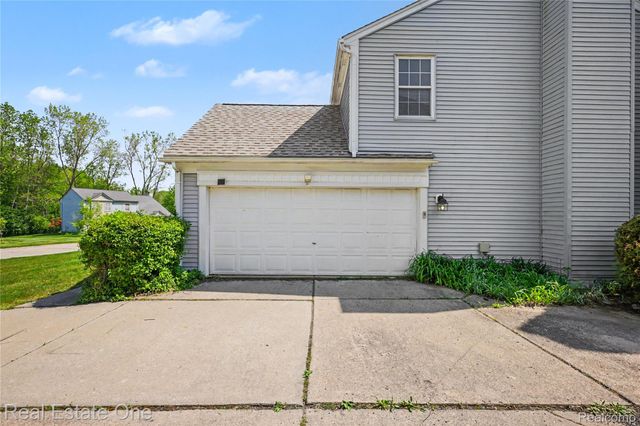 1797 Poppleton Drive, West Bloomfield Charter Township, MI 48324