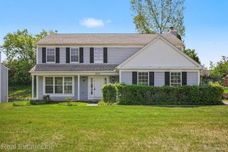 1797 Poppleton Drive, West Bloomfield Charter Township, MI 48324