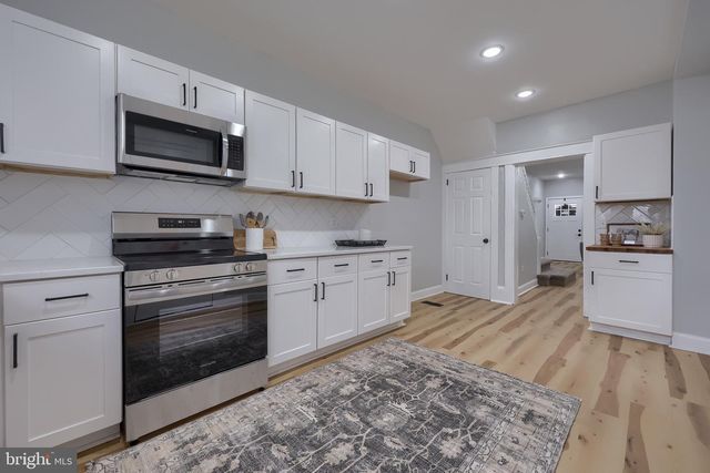 627 E MADISON ST, Lancaster, PA 17602