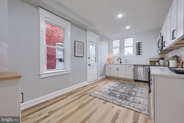 627 E MADISON ST, Lancaster, PA 17602