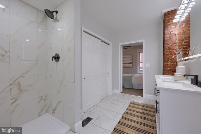 627 E MADISON ST, Lancaster, PA 17602