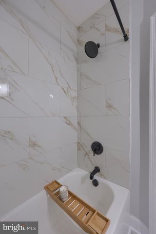 627 E MADISON ST, Lancaster, PA 17602