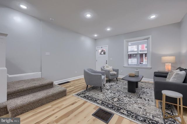 627 E MADISON ST, Lancaster, PA 17602