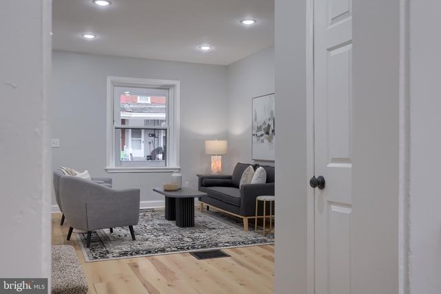 627 E MADISON ST, Lancaster, PA 17602