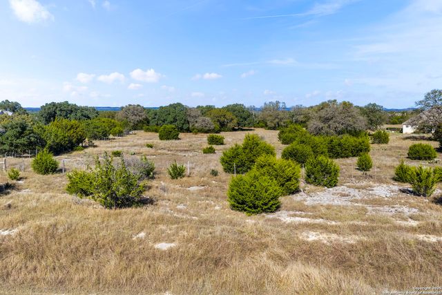203 Greystone Circle, Boerne, TX 78006