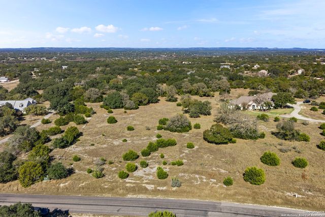 203 Greystone Circle, Boerne, TX 78006