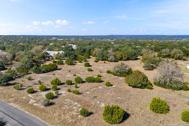 203 Greystone Circle, Boerne, TX 78006