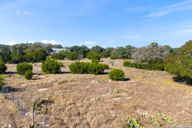203 Greystone Circle, Boerne, TX 78006