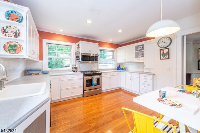 33 Prescott Ave, Montclair Twp., NJ 07042