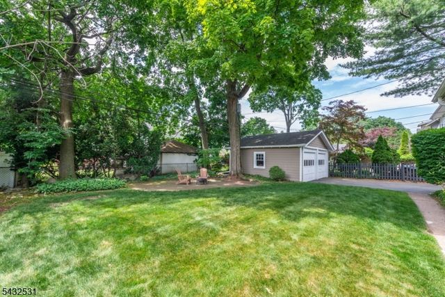 33 Prescott Ave, Montclair Twp., NJ 07042