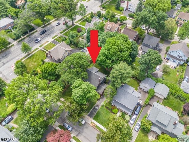 33 Prescott Ave, Montclair Twp., NJ 07042