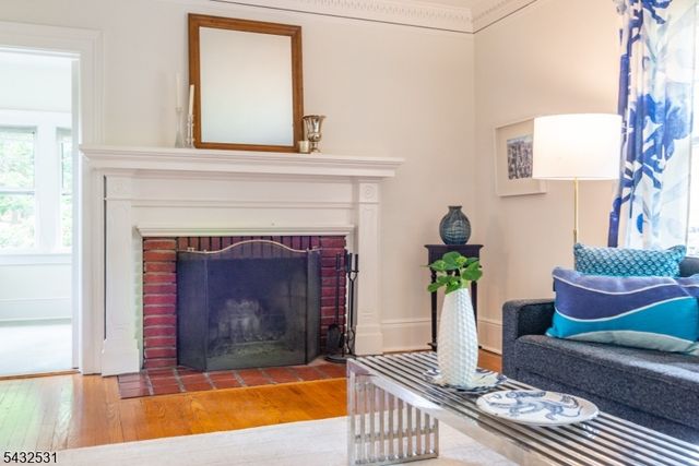 33 Prescott Ave, Montclair Twp., NJ 07042