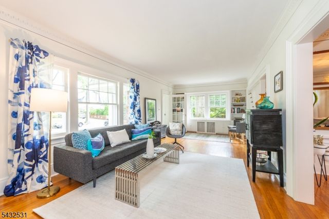 33 Prescott Ave, Montclair Twp., NJ 07042