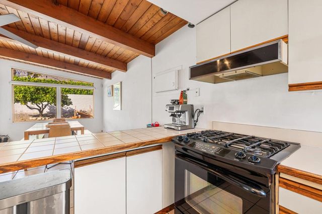 2211 N Starr Road, Palm Springs, CA 92262