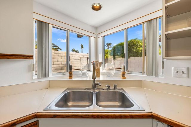 2211 N Starr Road, Palm Springs, CA 92262