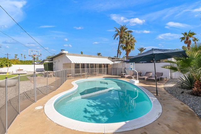 2211 N Starr Road, Palm Springs, CA 92262