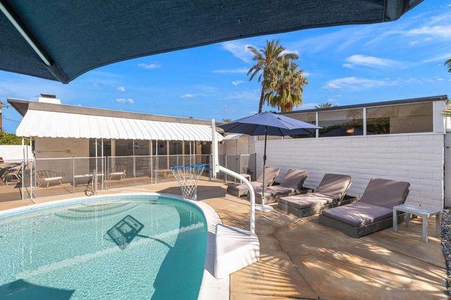 2211 N Starr Road, Palm Springs, CA 92262