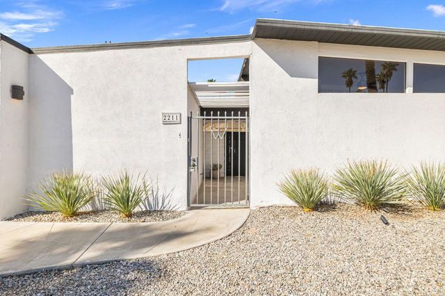 2211 N Starr Road, Palm Springs, CA 92262