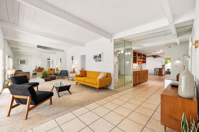 2211 N Starr Road, Palm Springs, CA 92262